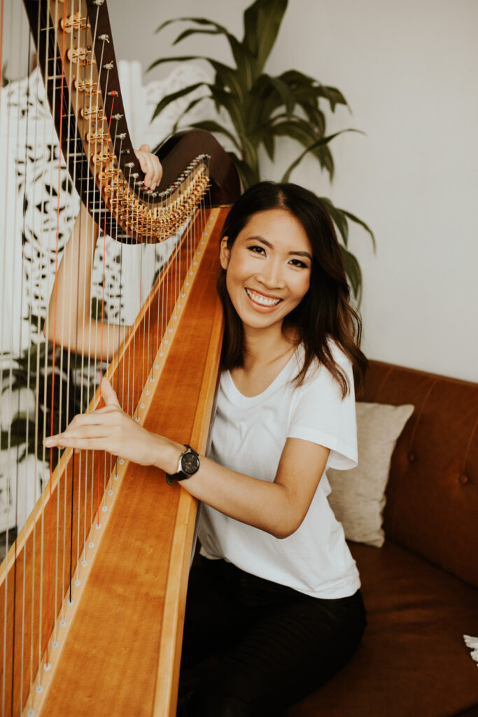 Harpist Anna