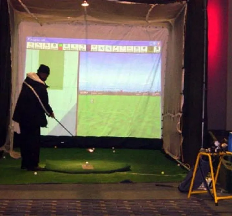 Virtual Golf - Enclosed Inflatable